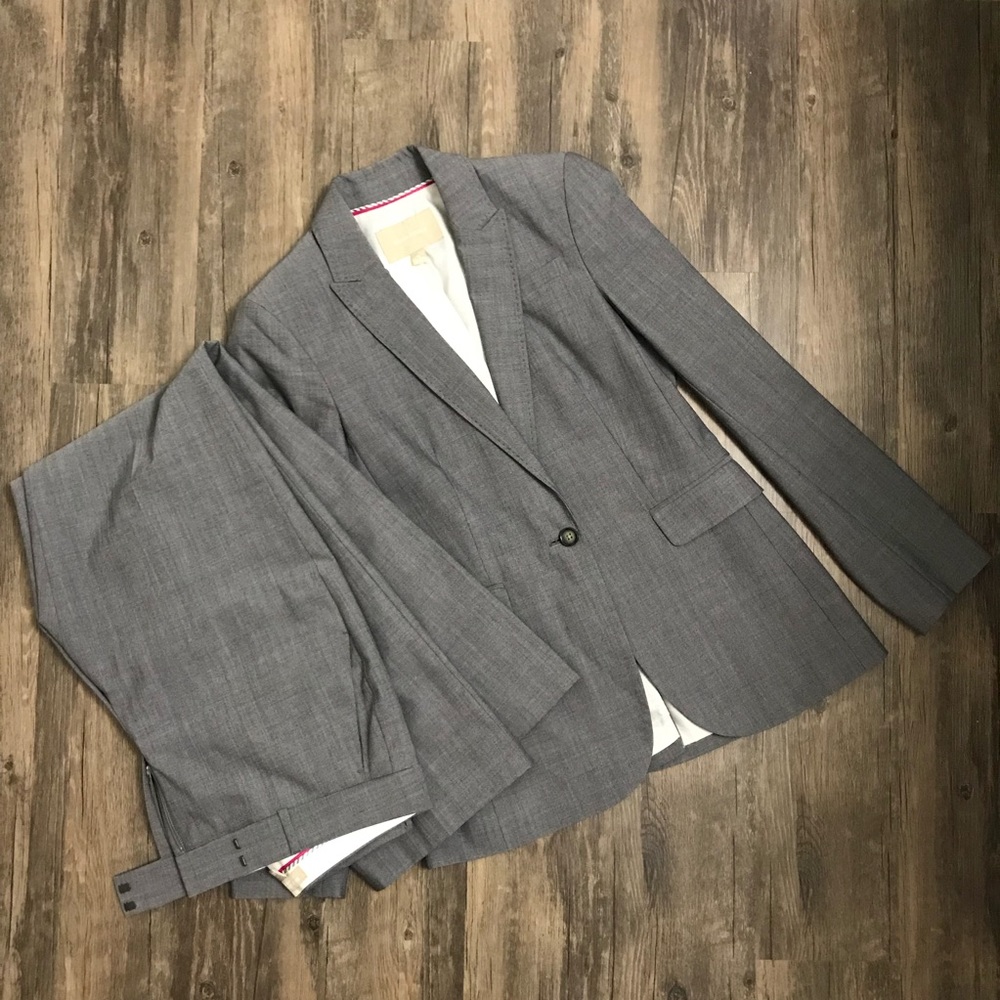 Gray Banana Republic Women’s Suit